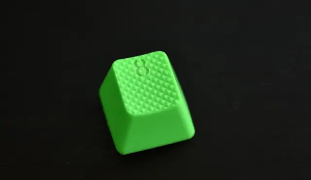 ▲ 太豪的軟質鍵帽，用此作為觸覺的區分效果非常好。